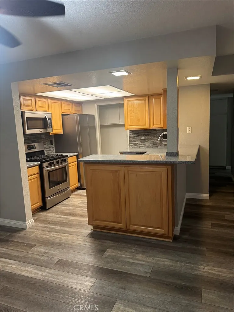 242 E Fern #205 Redlands, CA 92373