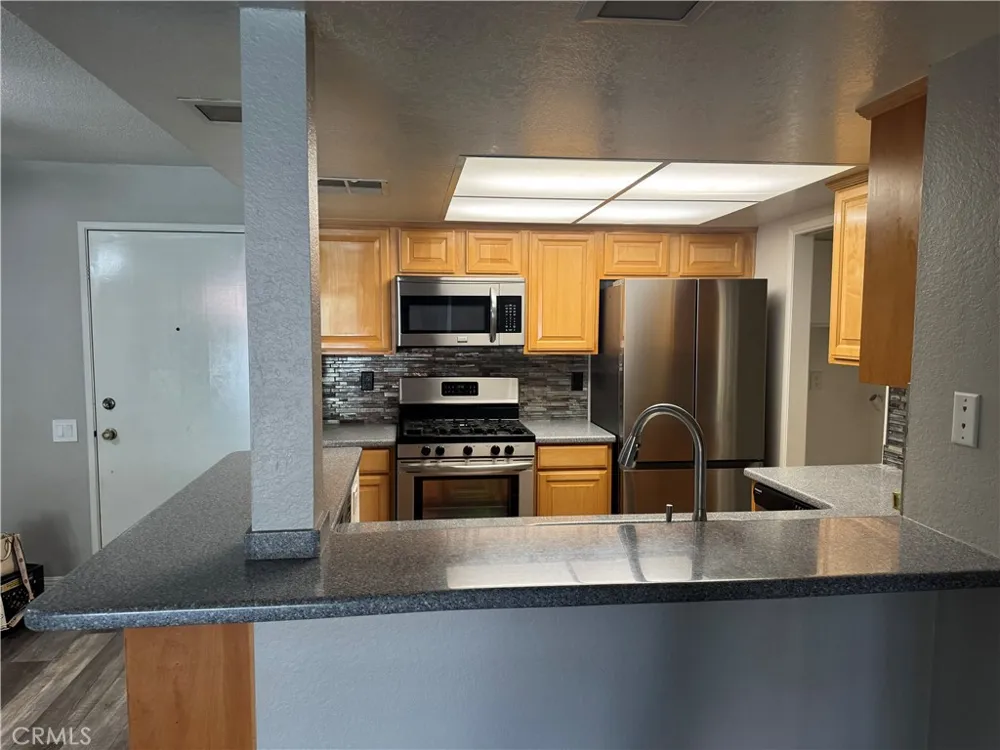 242 E Fern #205 Redlands, CA 92373