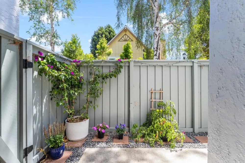 4259 Sea Pines Court Capitola, CA 95010