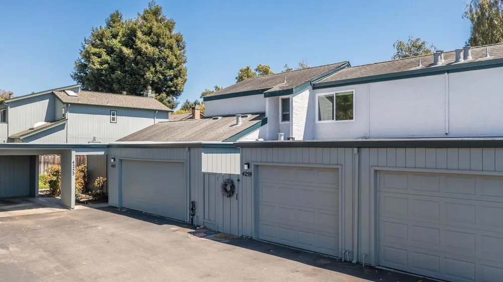 4259 Sea Pines Court Capitola, CA 95010