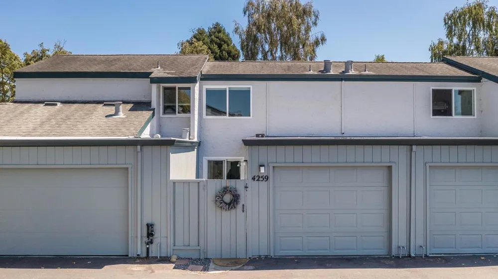 4259 Sea Pines Court Capitola, CA 95010