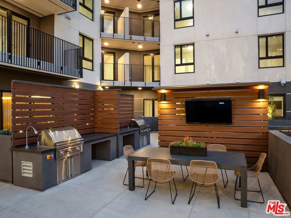 201 La Brea Avenue #419 Inglewood, CA 90301