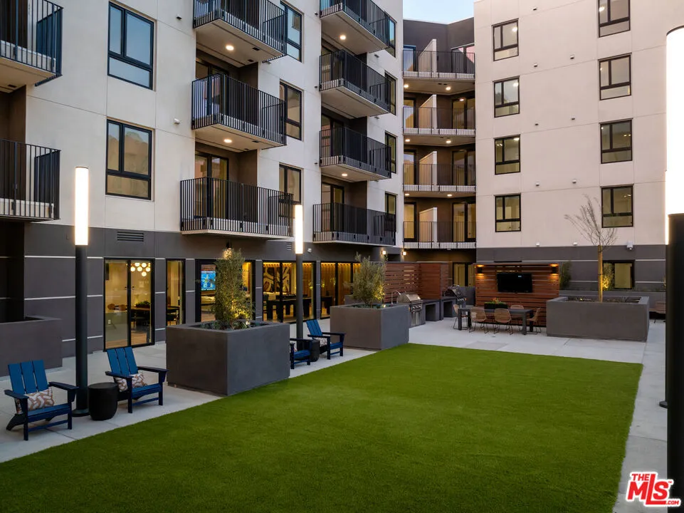 201 La Brea Avenue #419 Inglewood, CA 90301