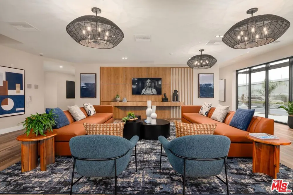 201 La Brea Avenue #419 Inglewood, CA 90301