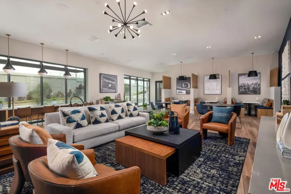 201 La Brea Avenue #419 Inglewood, CA 90301