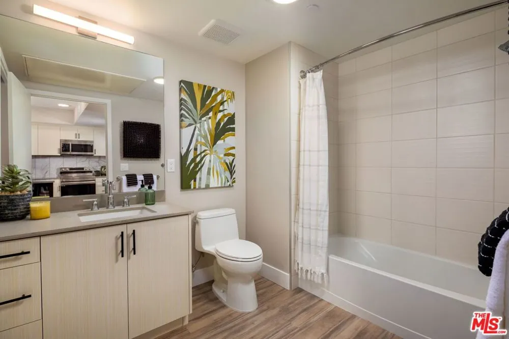 201 La Brea Avenue #419 Inglewood, CA 90301