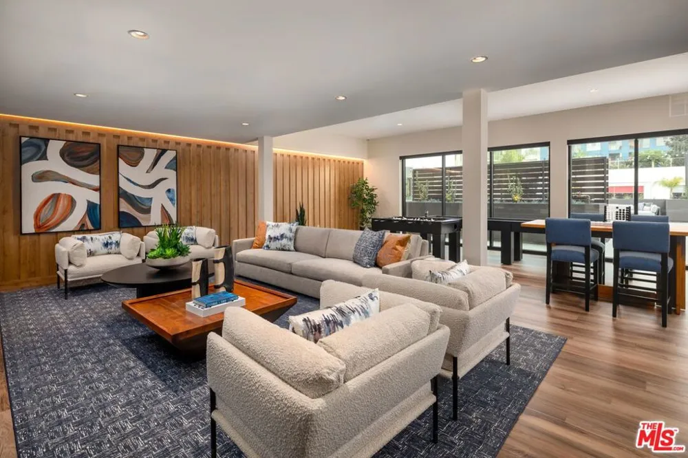 201 La Brea Avenue #419 Inglewood, CA 90301
