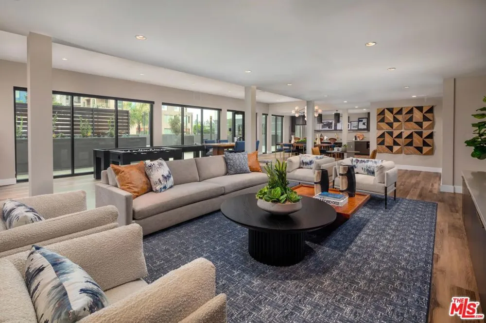 201 La Brea Avenue #419 Inglewood, CA 90301