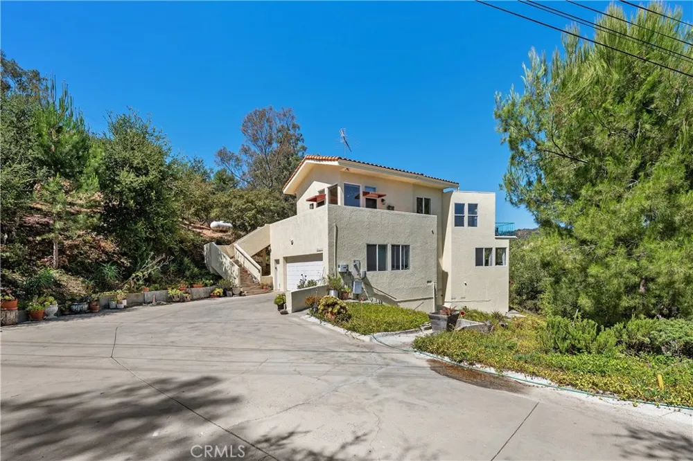 20609 Callon Drive Topanga, CA 90290