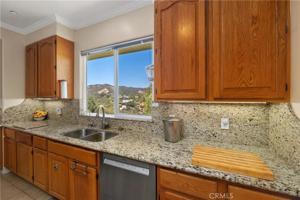 20609 Callon Drive Topanga, CA 90290