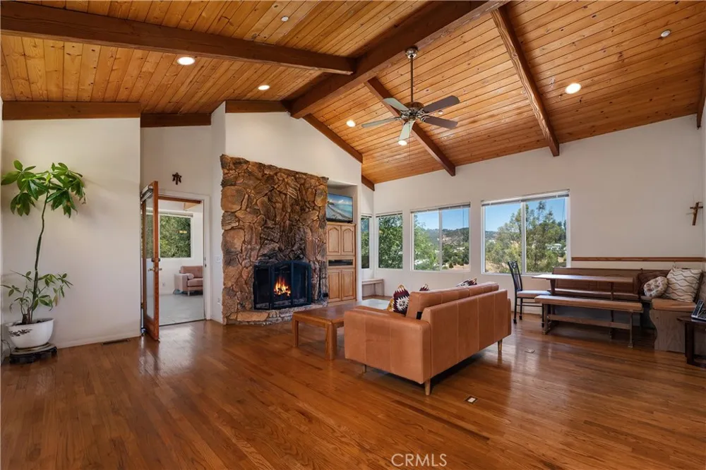 20609 Callon Drive Topanga, CA 90290