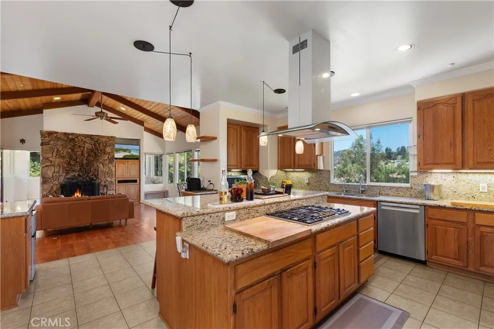 20609 Callon Drive Topanga, CA 90290