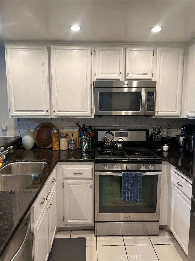 8707 Falmouth #318 Avenue #318 Playa del Rey, CA 90293