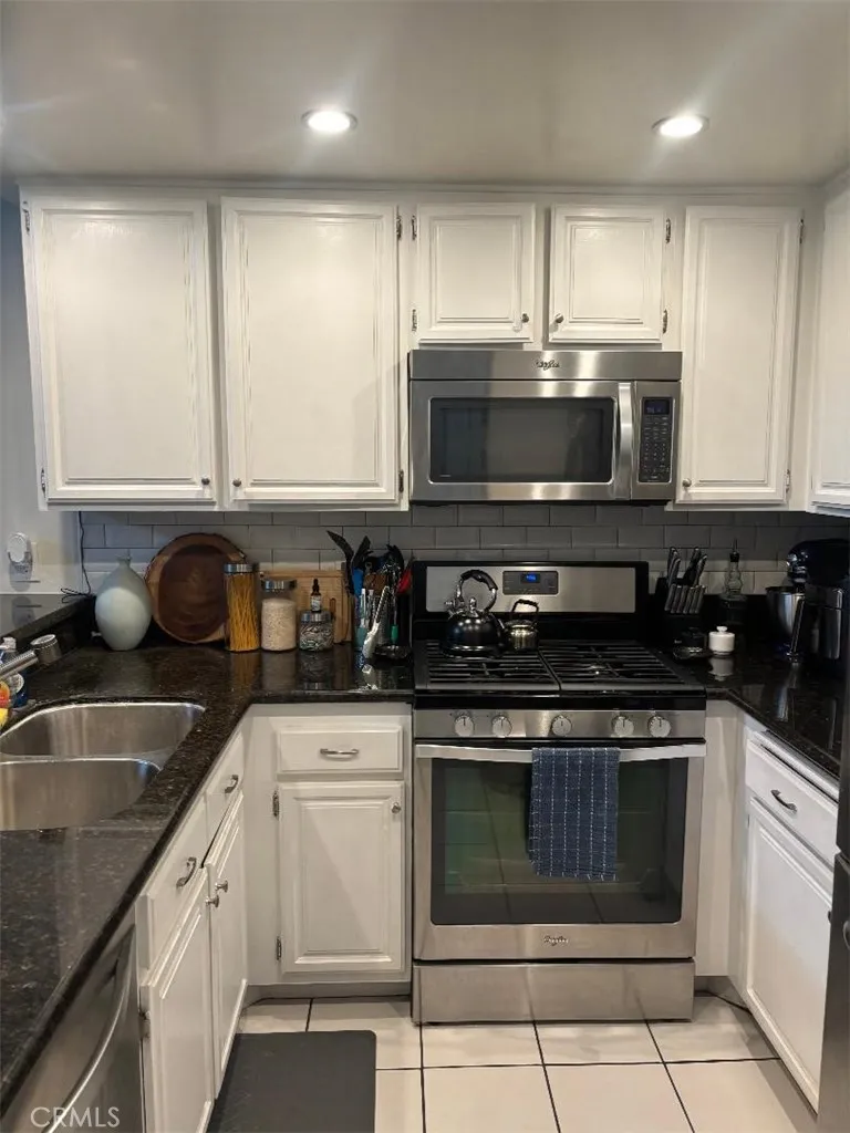 8707 Falmouth #318 Avenue #318 Playa del Rey, CA 90293