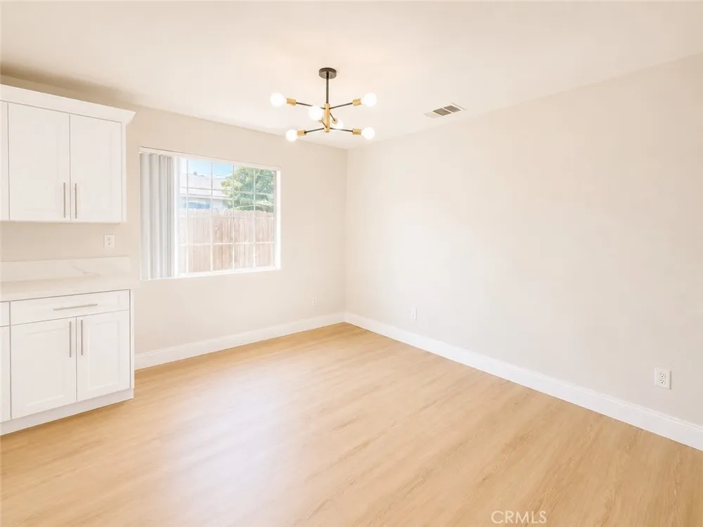 548 Reservoir Pomona, CA 91767