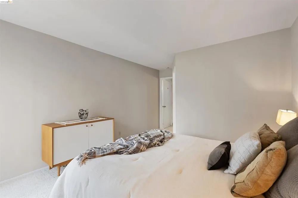 8 Captain Drive #E356 Emeryville, CA 94608