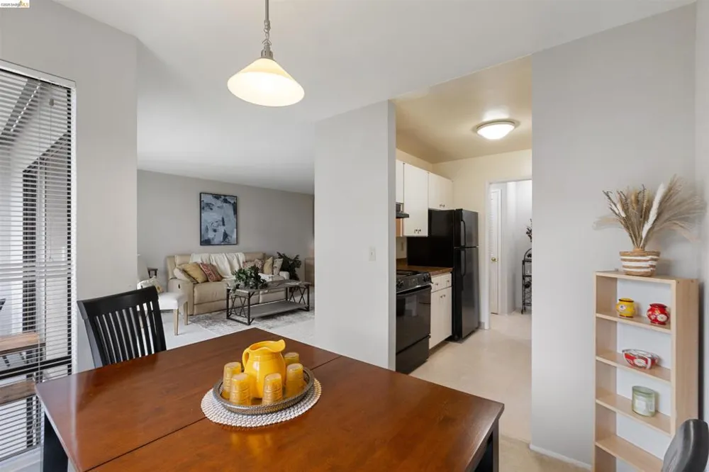 8 Captain Drive #E356 Emeryville, CA 94608