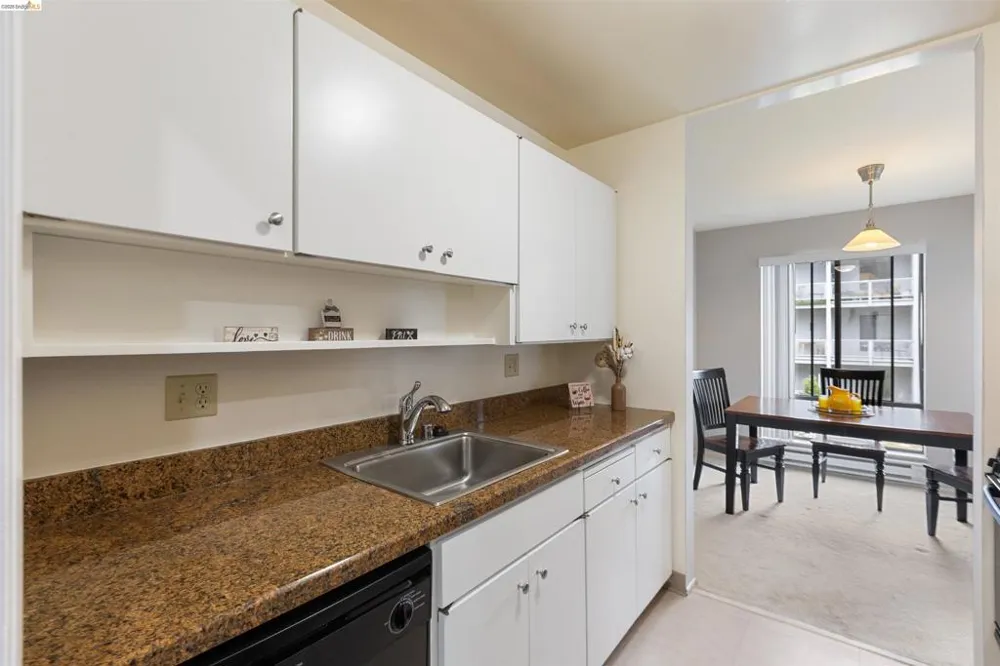 8 Captain Drive #E356 Emeryville, CA 94608