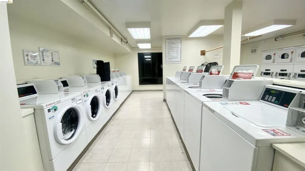 8 Captain Drive #E356 Emeryville, CA 94608