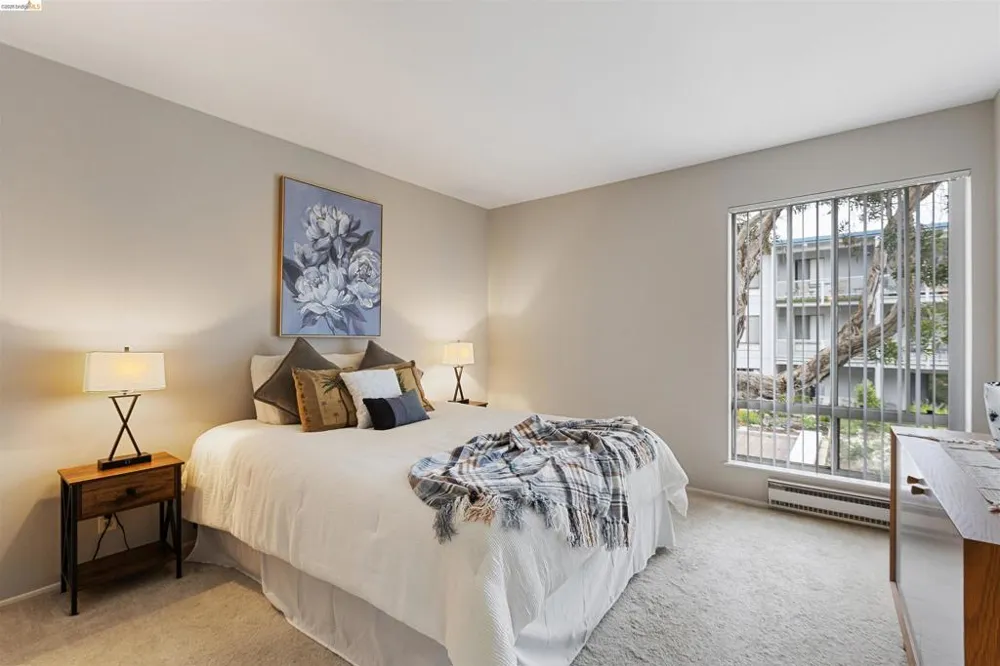 8 Captain Drive #E356 Emeryville, CA 94608