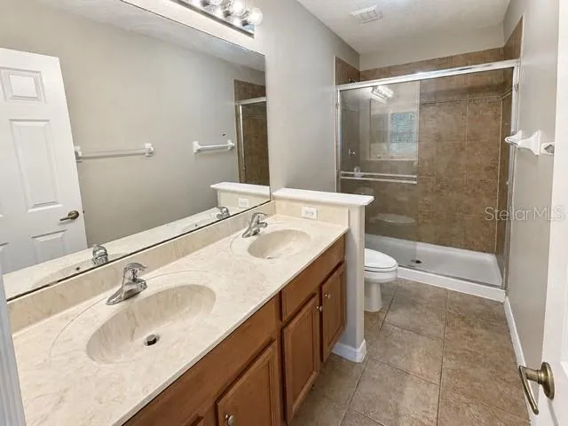 4559 LACEBARK TRAIL Oviedo, FL 32765
