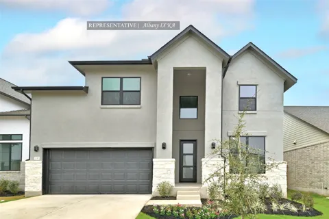 404 Snakeroot Trail