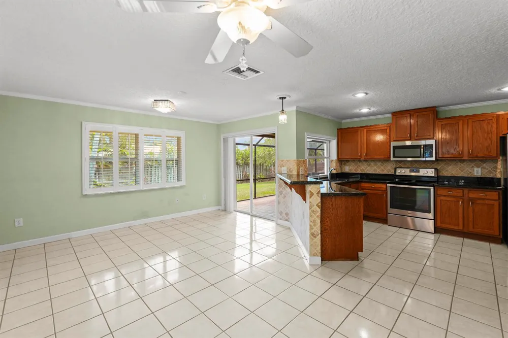 9746 SE Landing Place Tequesta, FL 33469