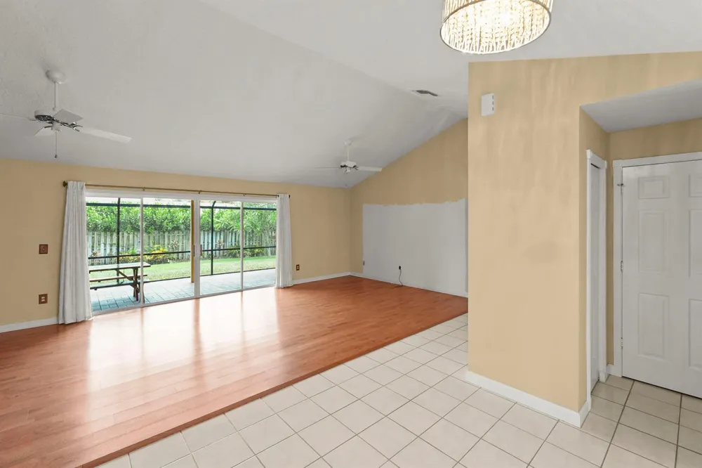 9746 SE Landing Place Tequesta, FL 33469