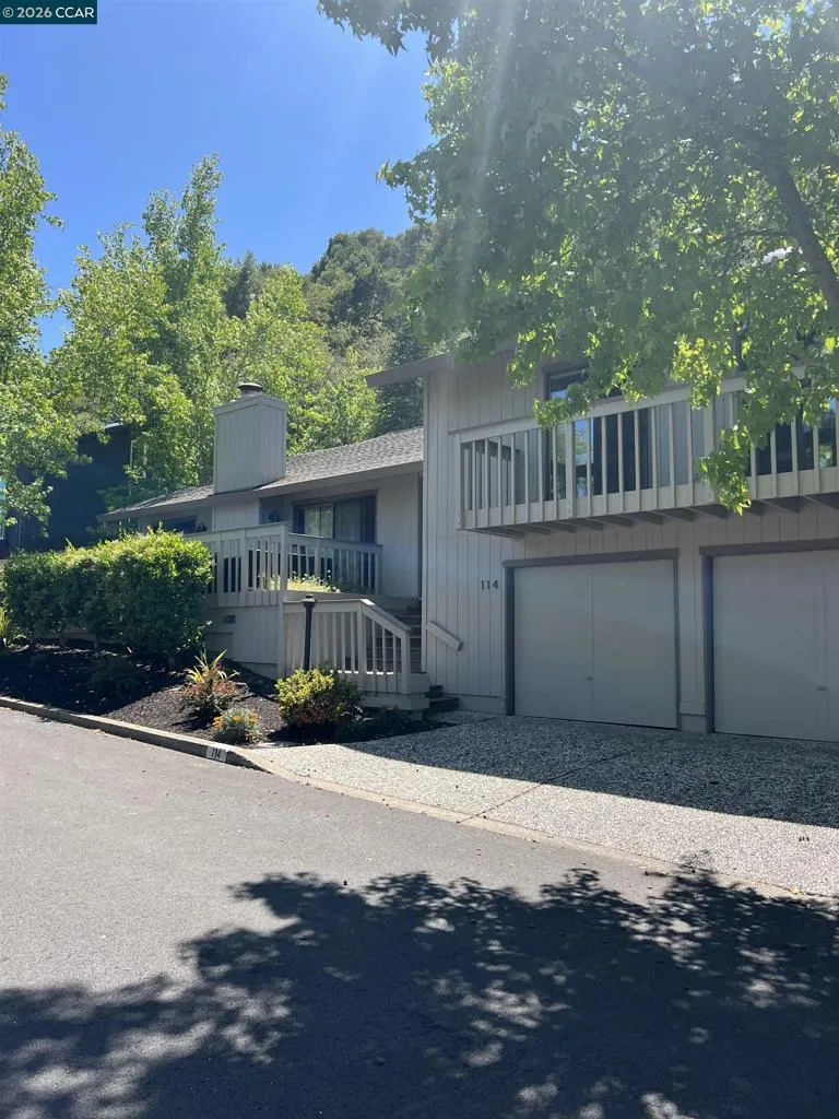114 Brookline St Moraga, CA 94556