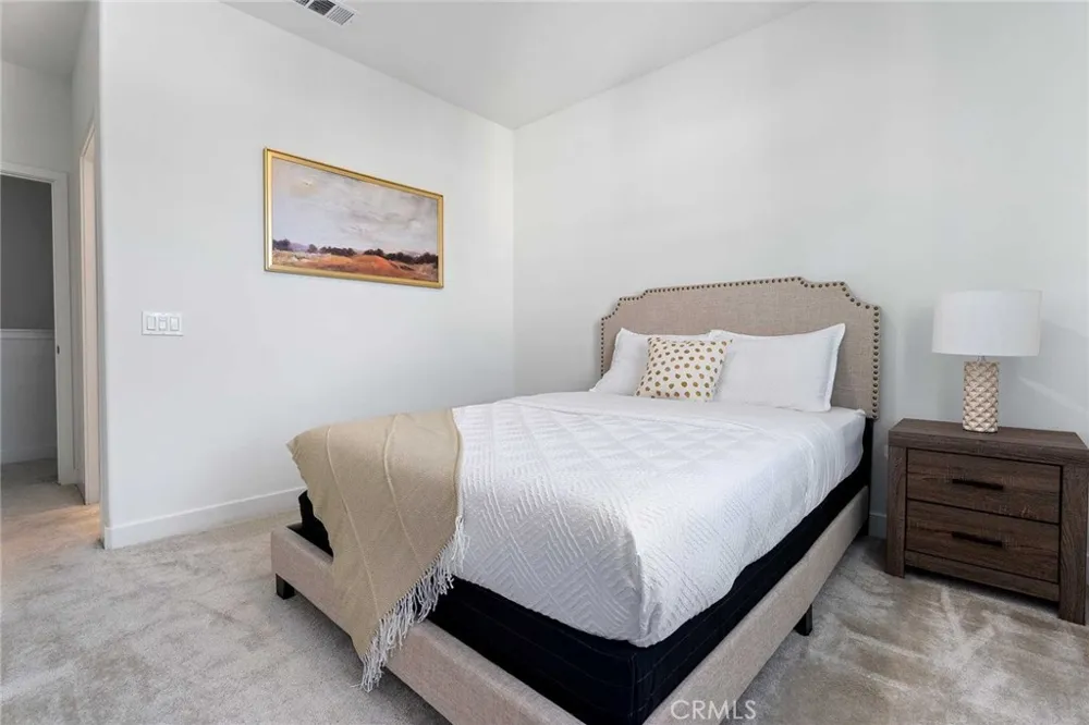 228 Siena Lake Forest, CA 92630