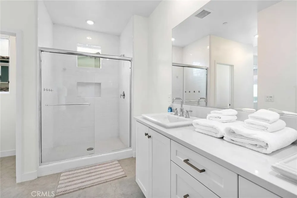 228 Siena Lake Forest, CA 92630