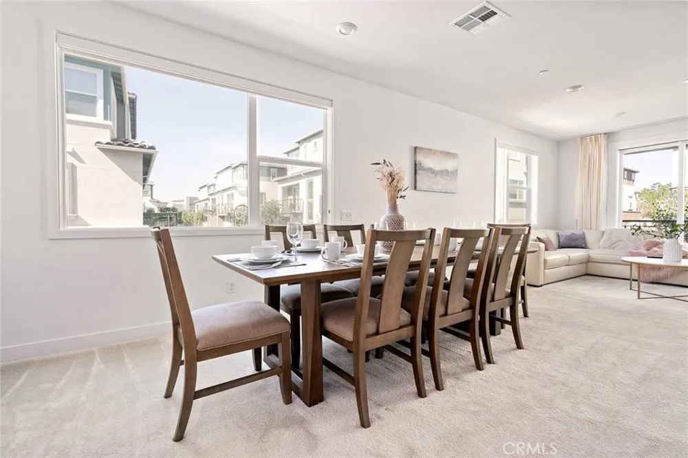 228 Siena Lake Forest, CA 92630