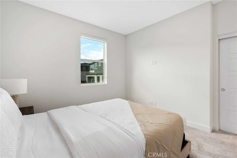 228 Siena Lake Forest, CA 92630
