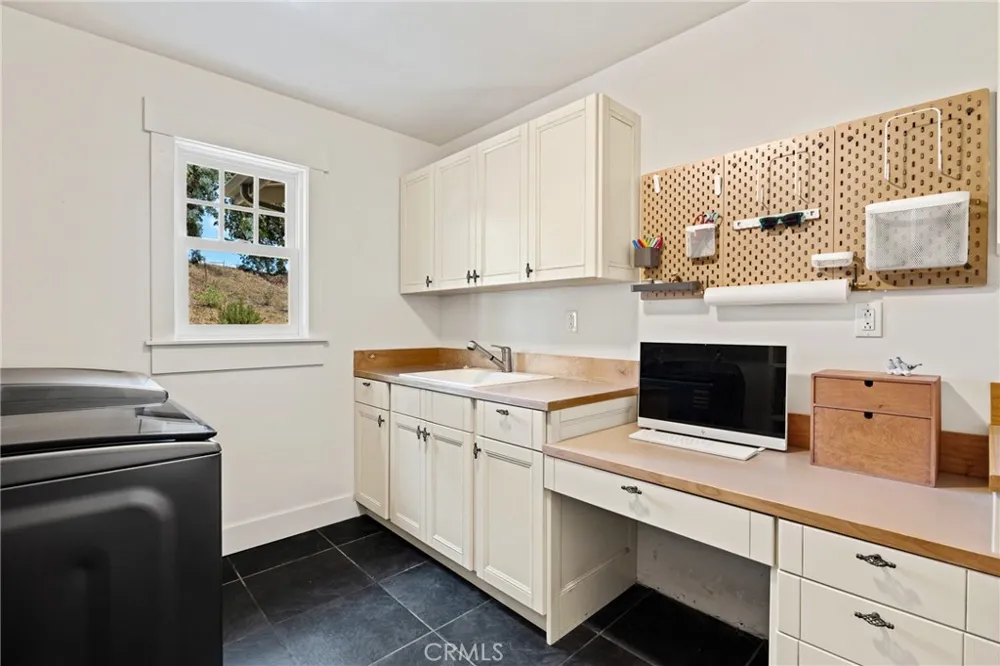 2387 Carpenter Canyon San Luis Obispo, CA 93401