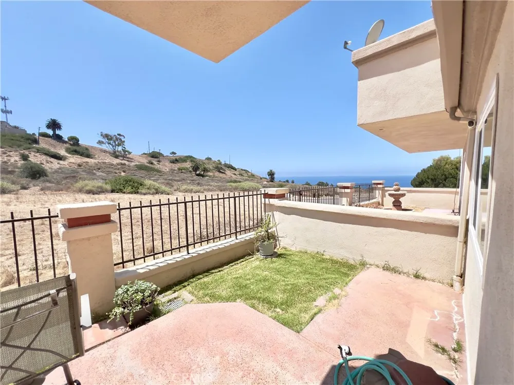 50 Via Capri Rancho Palos Verdes, CA 90275