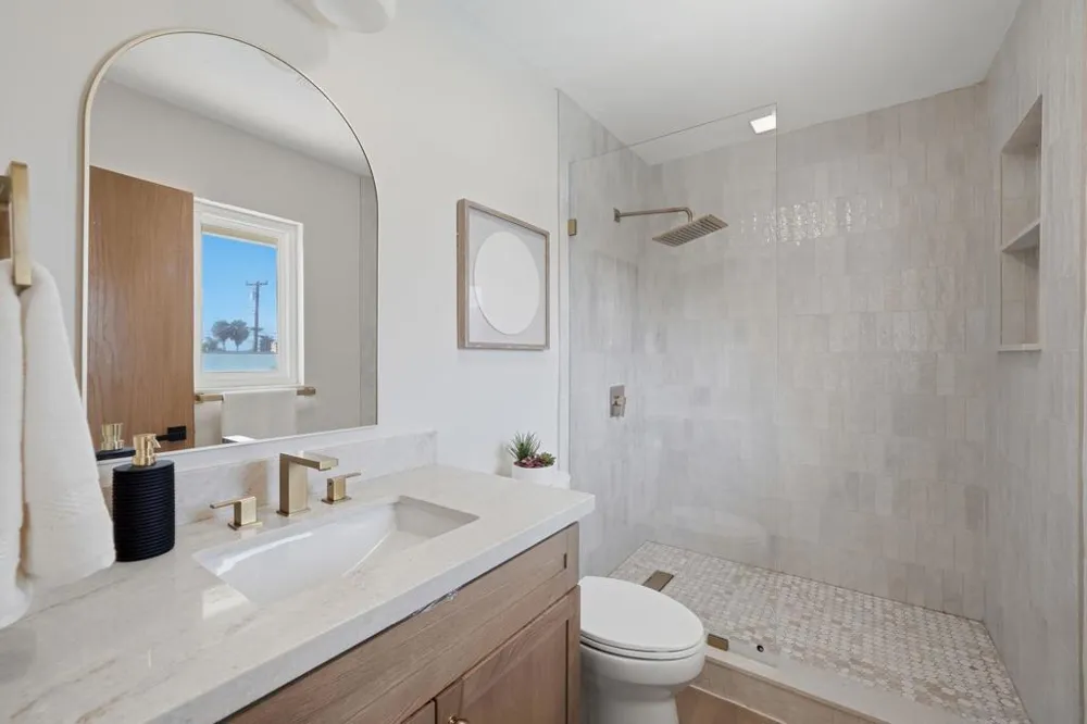 6034 Del Cerro Blvd San Diego, CA 92120