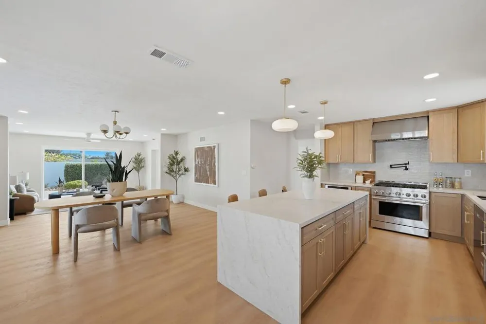 6034 Del Cerro Blvd San Diego, CA 92120