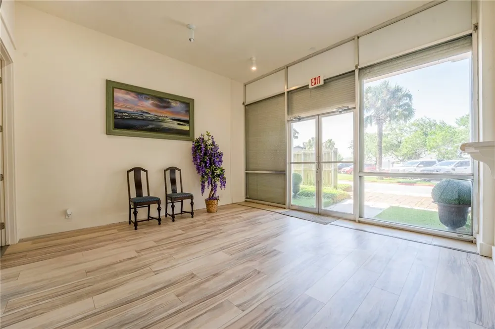 4600 Ocean Drive #101 Corpus Christi, TX 78412