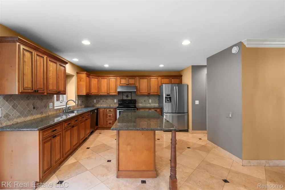 3178 Avalon Road Rochester Hills City, MI 48309