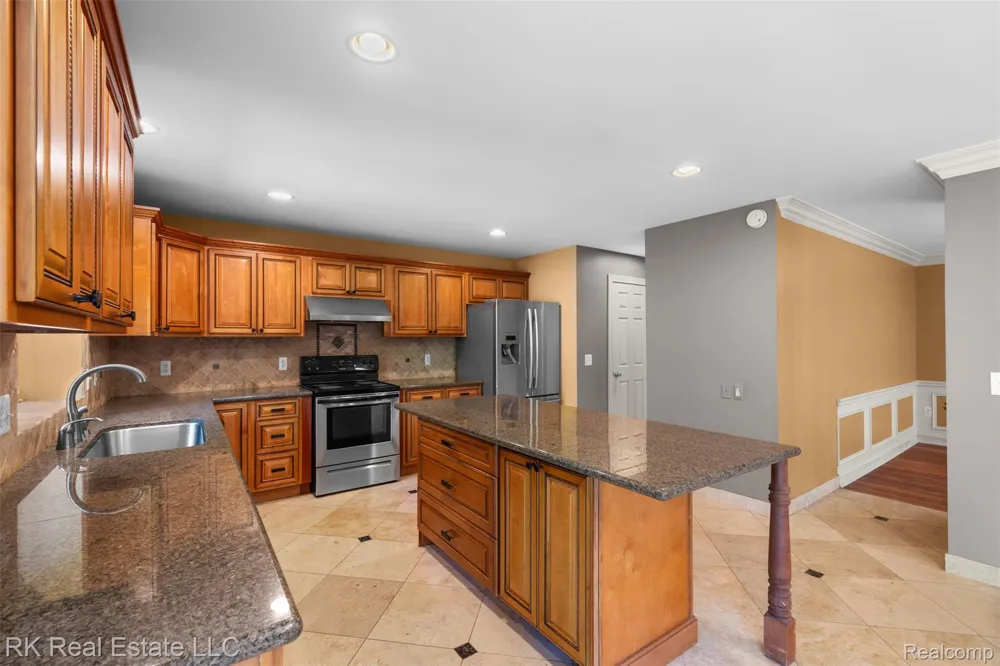 3178 Avalon Road Rochester Hills City, MI 48309
