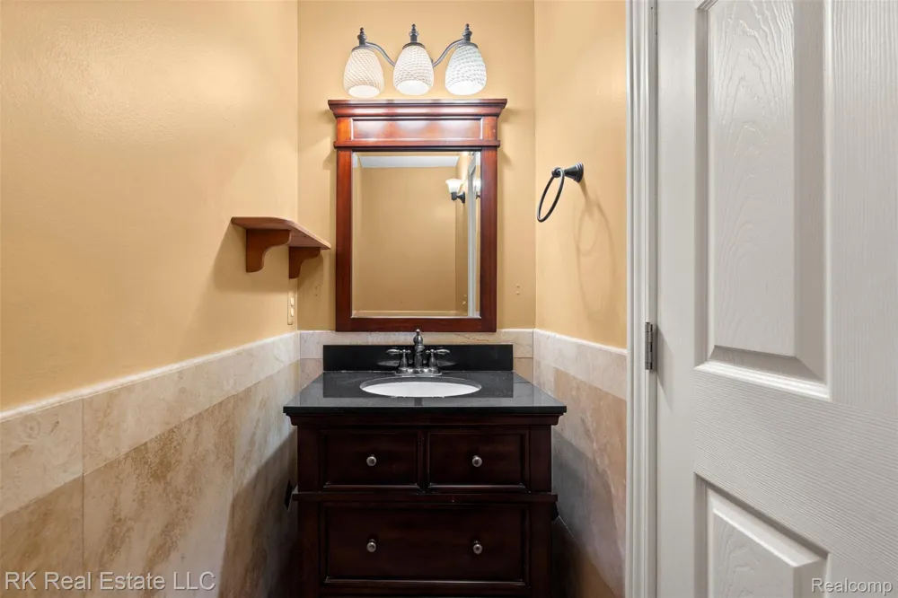 3178 Avalon Road Rochester Hills City, MI 48309