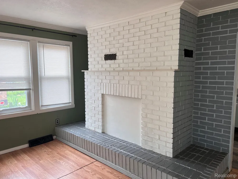 6319 S Washington Avenue Lansing City, MI 48911