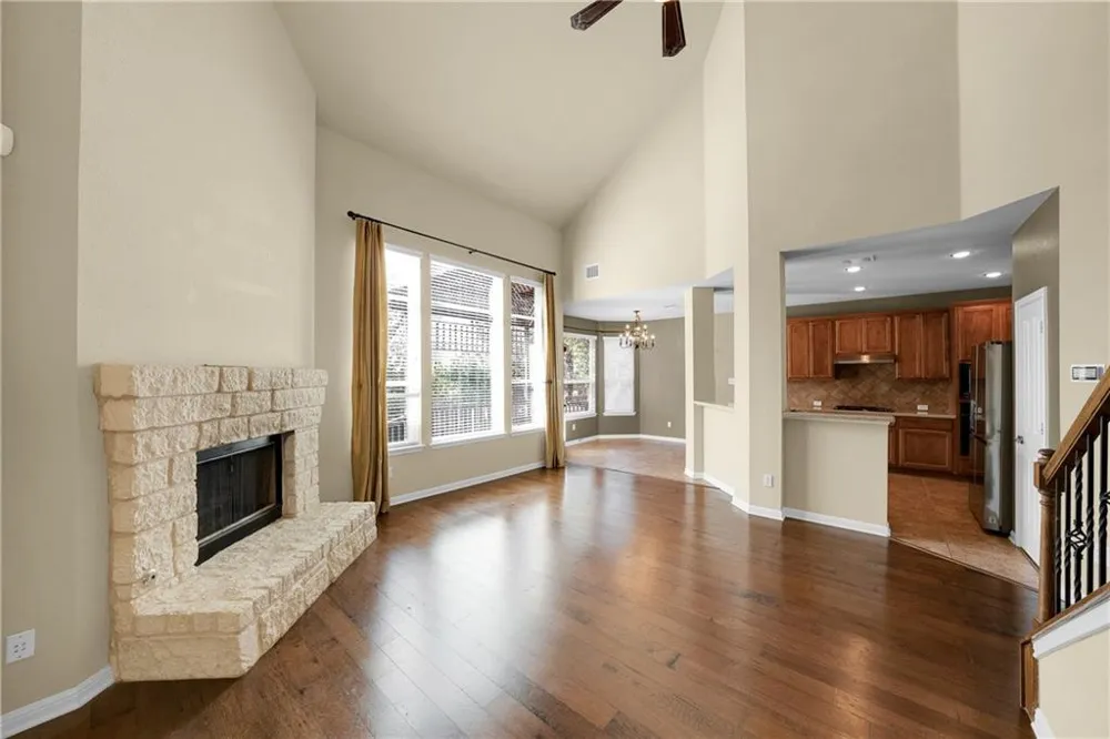 7608 Black Mountain Drive Austin, TX 78736