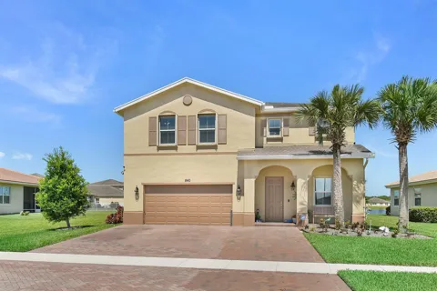 840 Gairloch Lane