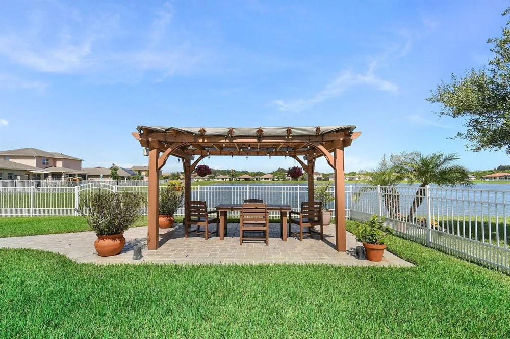 840 Gairloch Lane Fort Pierce, FL 34947
