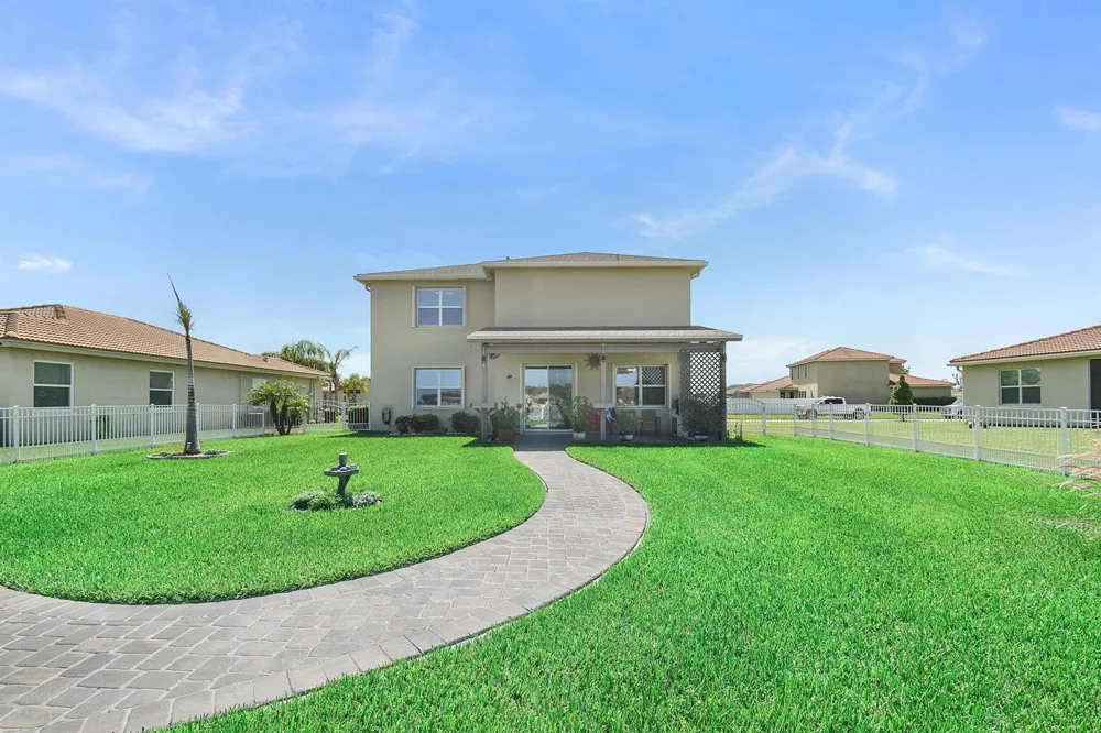 840 Gairloch Lane Fort Pierce, FL 34947