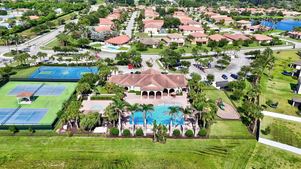 840 Gairloch Lane Fort Pierce, FL 34947