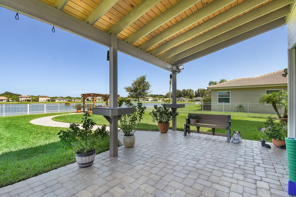 840 Gairloch Lane Fort Pierce, FL 34947