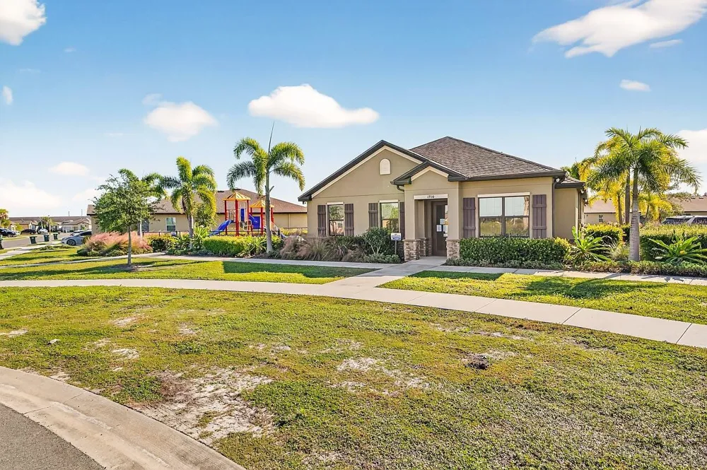 5307 Entertainment Way Fort Pierce, FL 34947