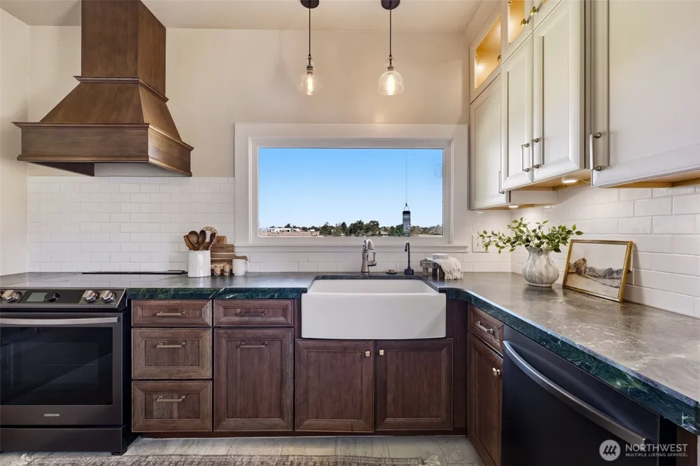 106 7th Street Prosser, WA 99350